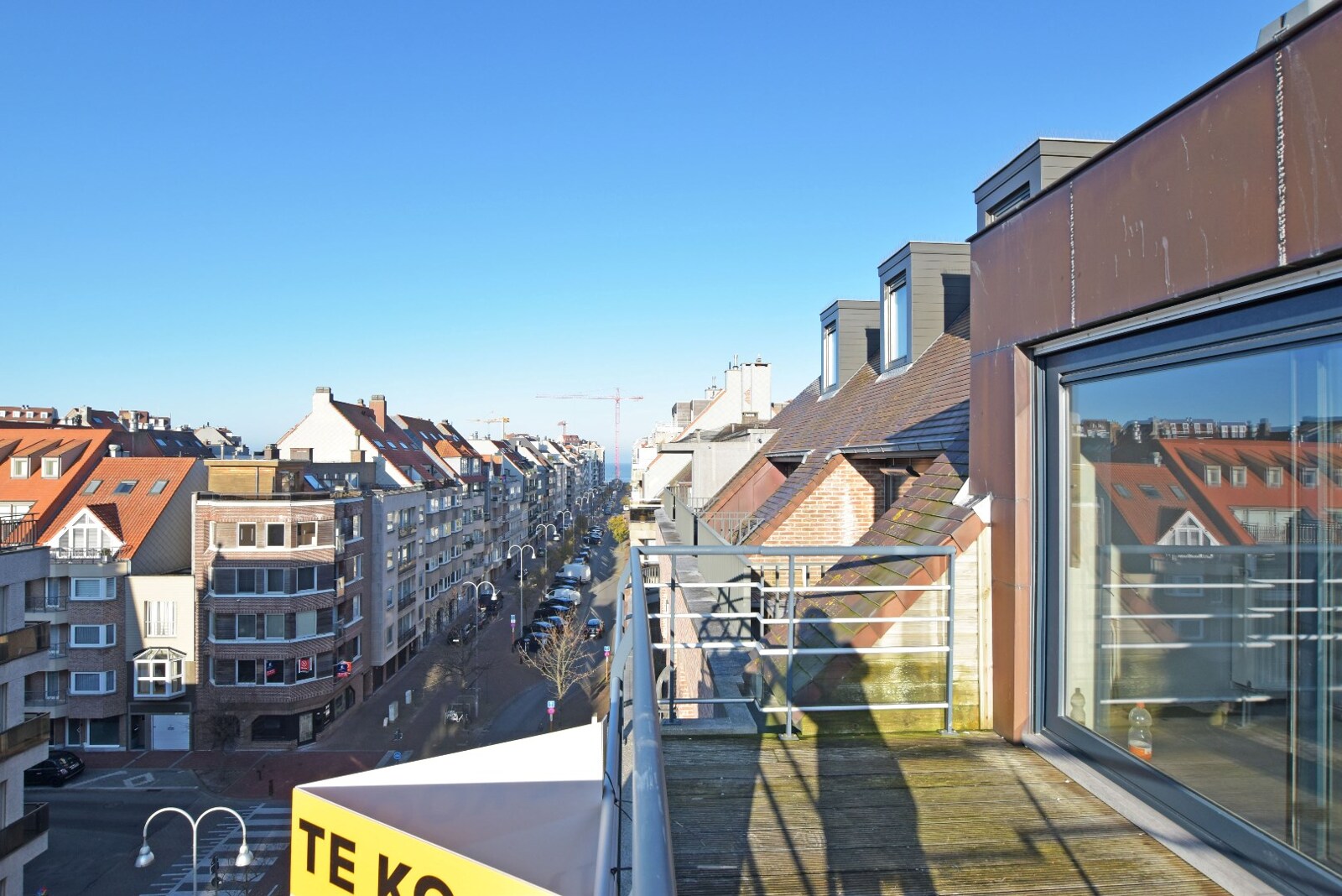 Gerenoveerd 4 slk appartement met grote zonneterrassen in het centrum van Knokke op een zucht van de Zeedijk 13