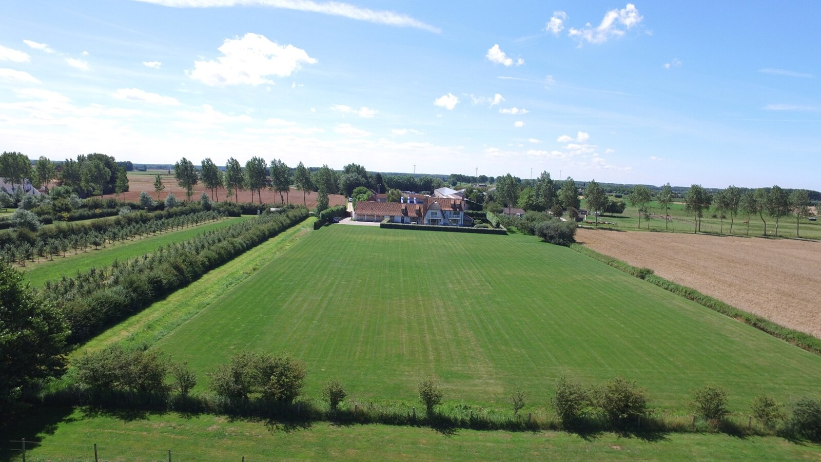 Villa op meer dan 1 hectare aan de toekomstige golf van Knokke. 18