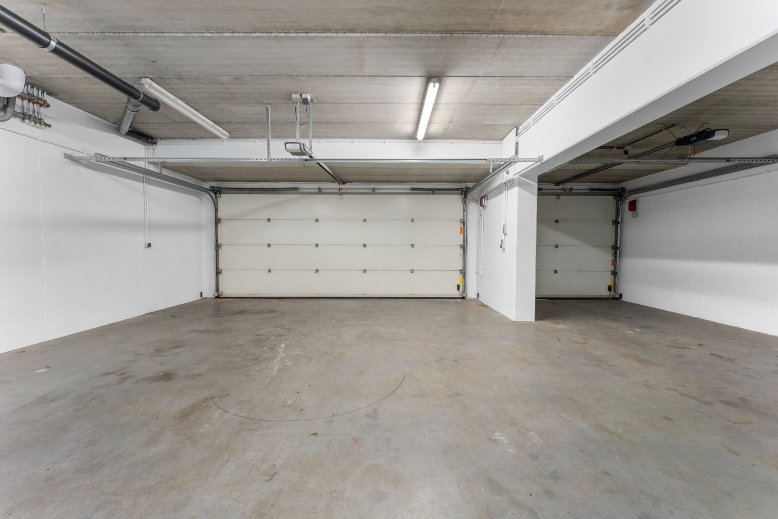 Charmante woning met ondergrondse garage voor 3 auto’s aan de Oosthoek 16